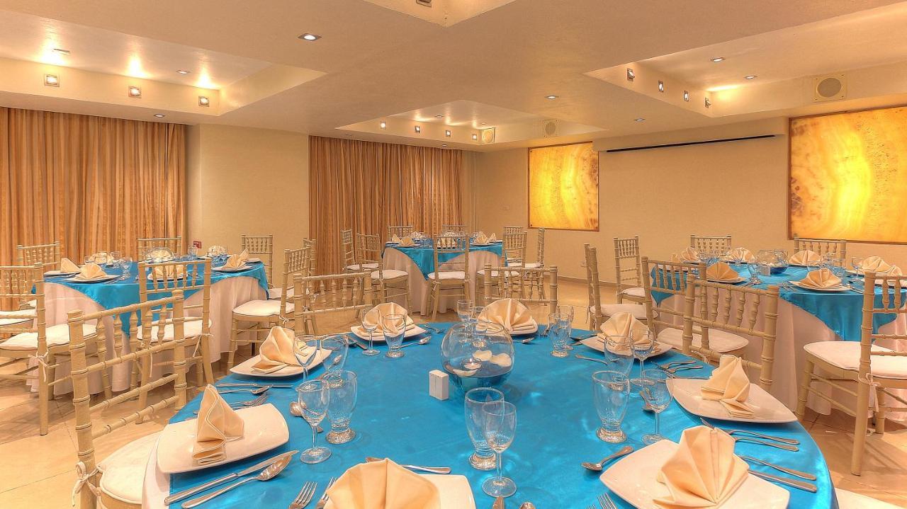 Fiesta Inn Villahermosa Cencali Eksteriør billede