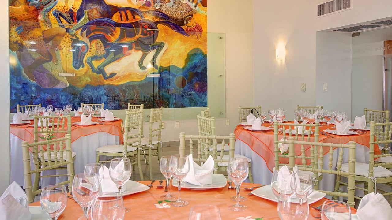 Fiesta Inn Villahermosa Cencali Eksteriør billede