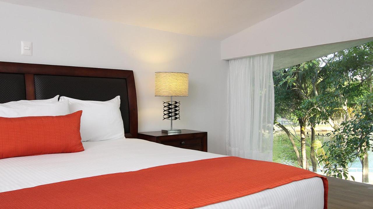 Fiesta Inn Villahermosa Cencali Eksteriør billede