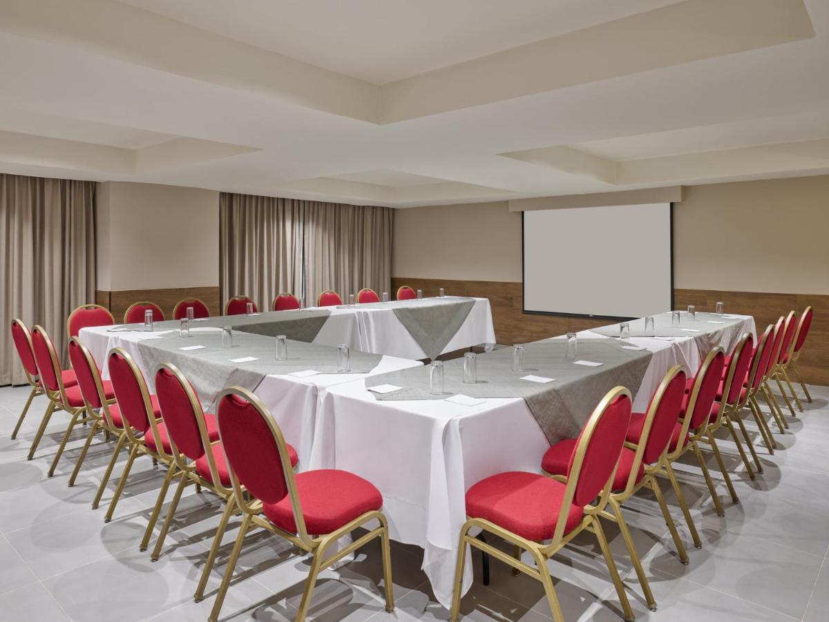 Fiesta Inn Villahermosa Cencali Eksteriør billede