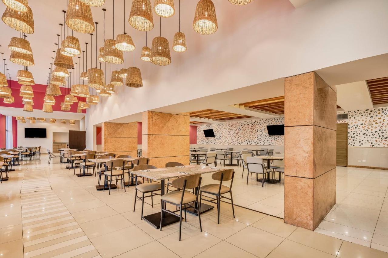 Fiesta Inn Villahermosa Cencali Eksteriør billede