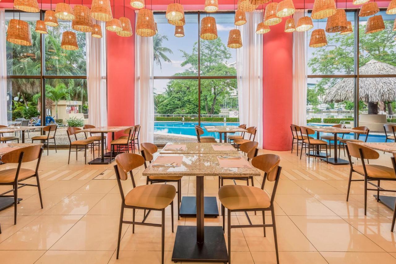 Fiesta Inn Villahermosa Cencali Eksteriør billede