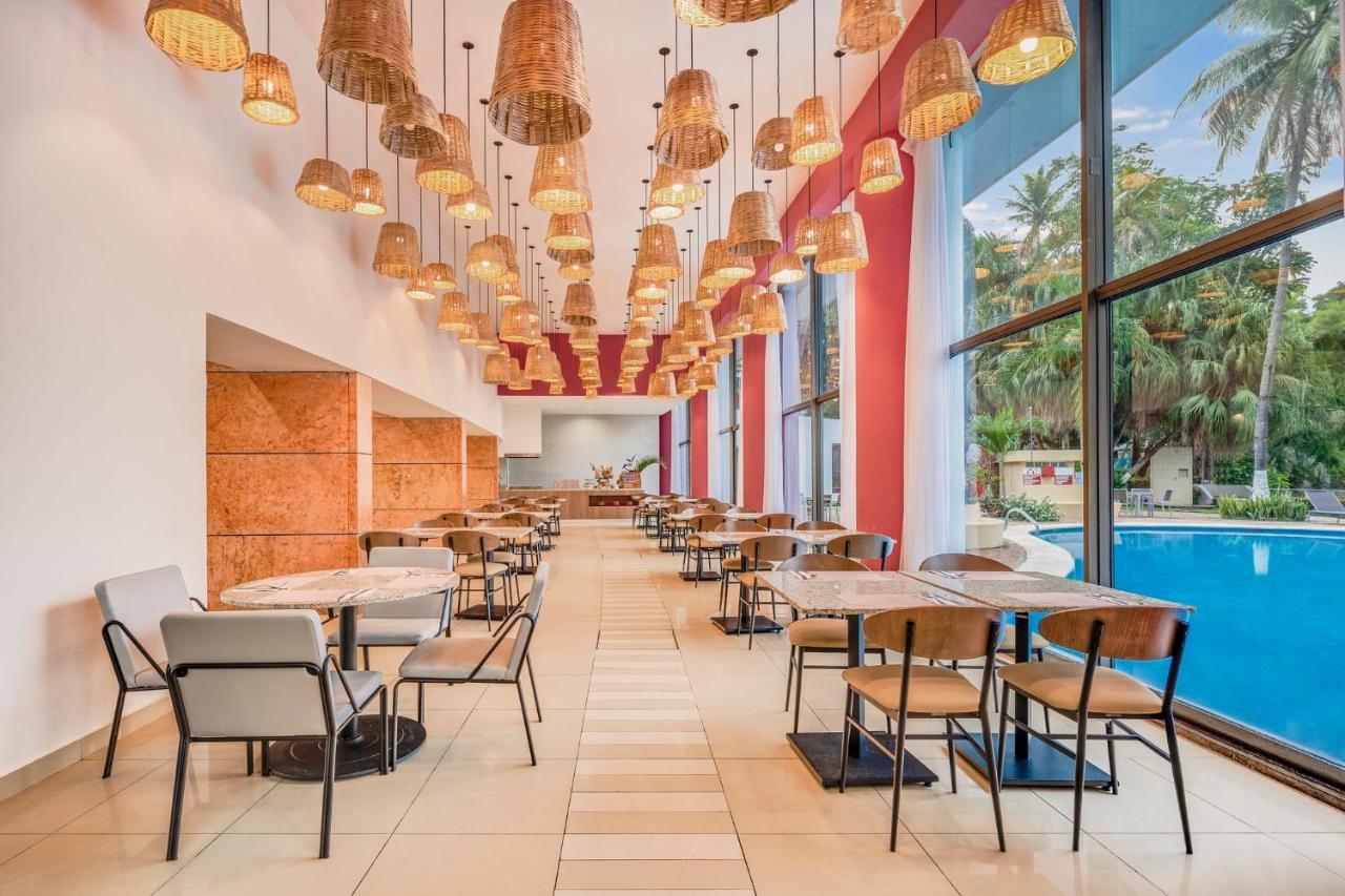 Fiesta Inn Villahermosa Cencali Eksteriør billede
