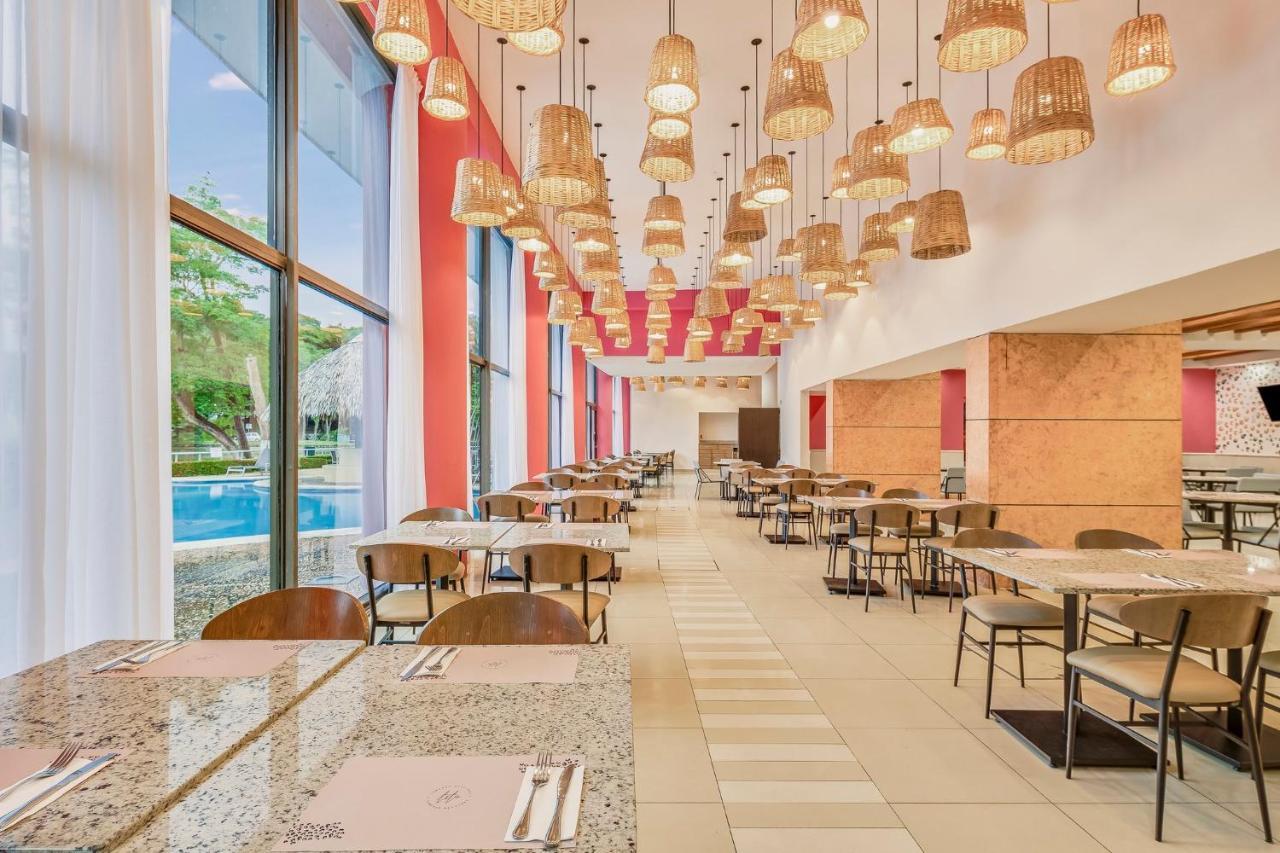 Fiesta Inn Villahermosa Cencali Eksteriør billede